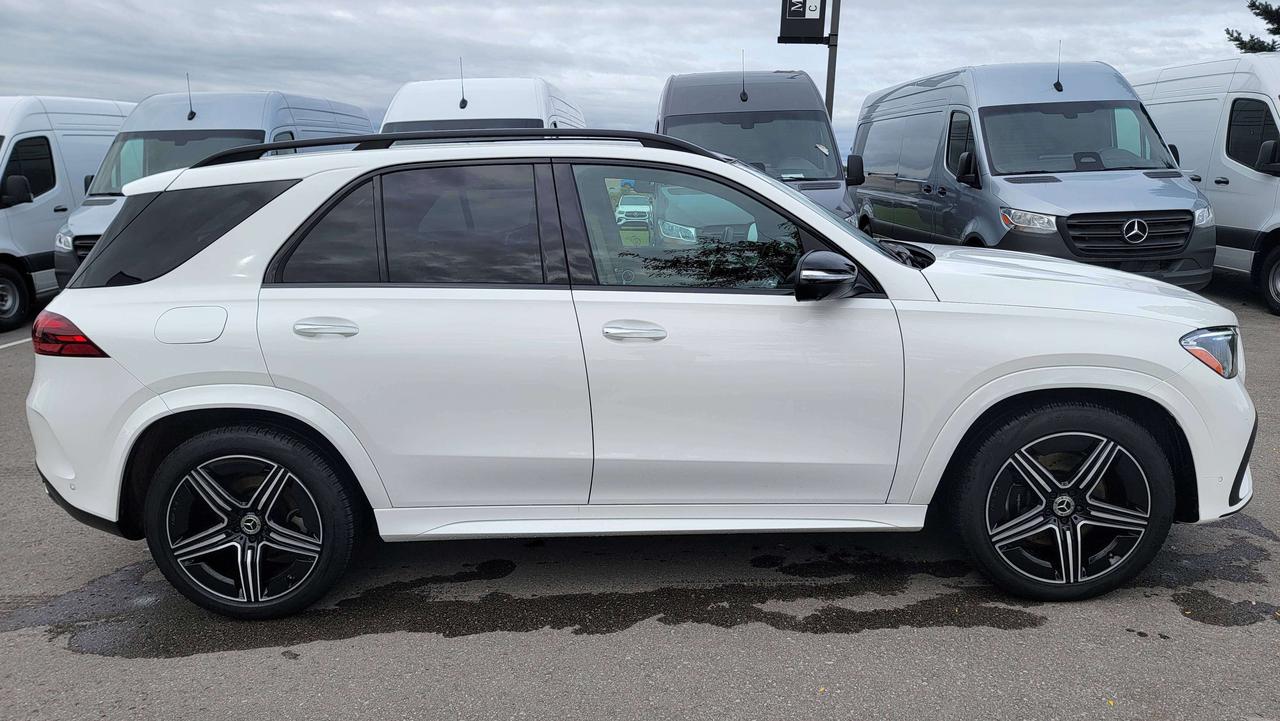 2026 Mercedes-Benz GLE 4MATIC Photo4