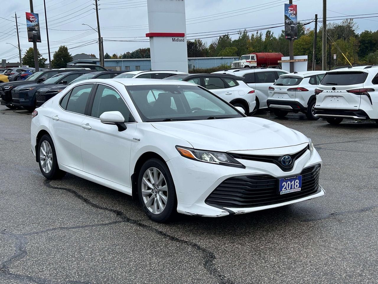 2018 Toyota Camry LE Photo