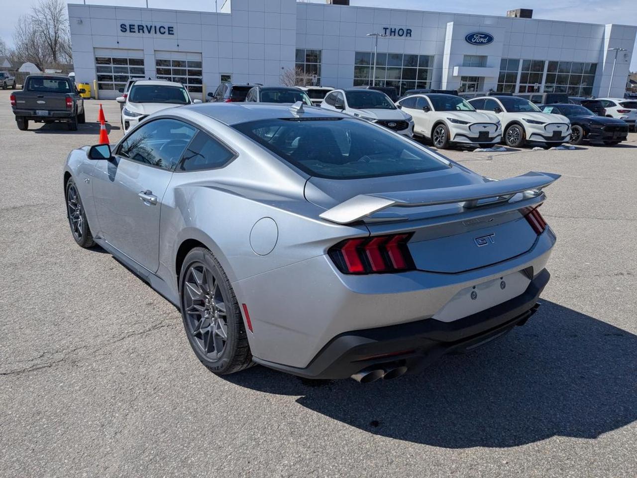 2025 Ford Mustang  Photo