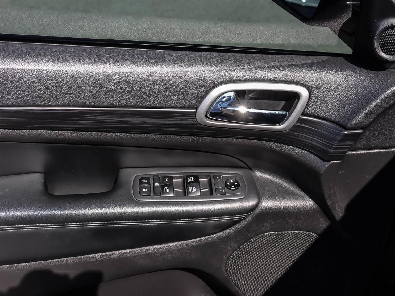 2019 Jeep Grand Cherokee ALTITUDE 4X4 Photo4