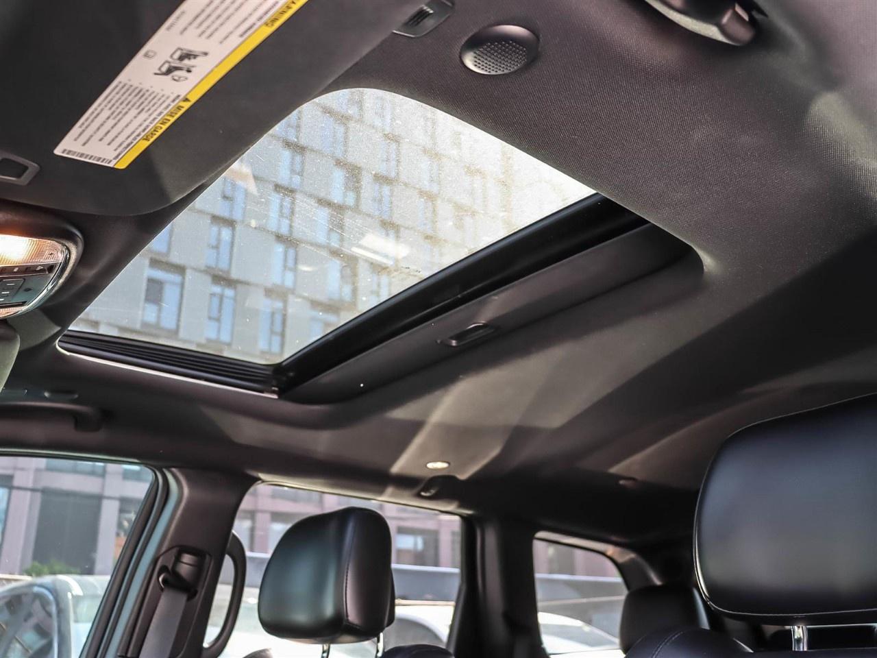 2019 Jeep Grand Cherokee ALTITUDE 4X4 Photo