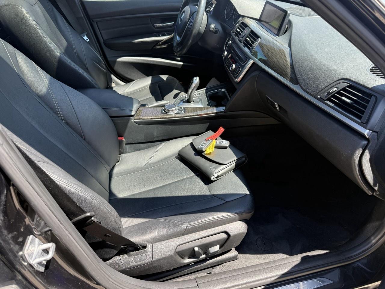 2015 BMW 3 Series 4dr Sdn 328i xDrive AWD South Africa Photo
