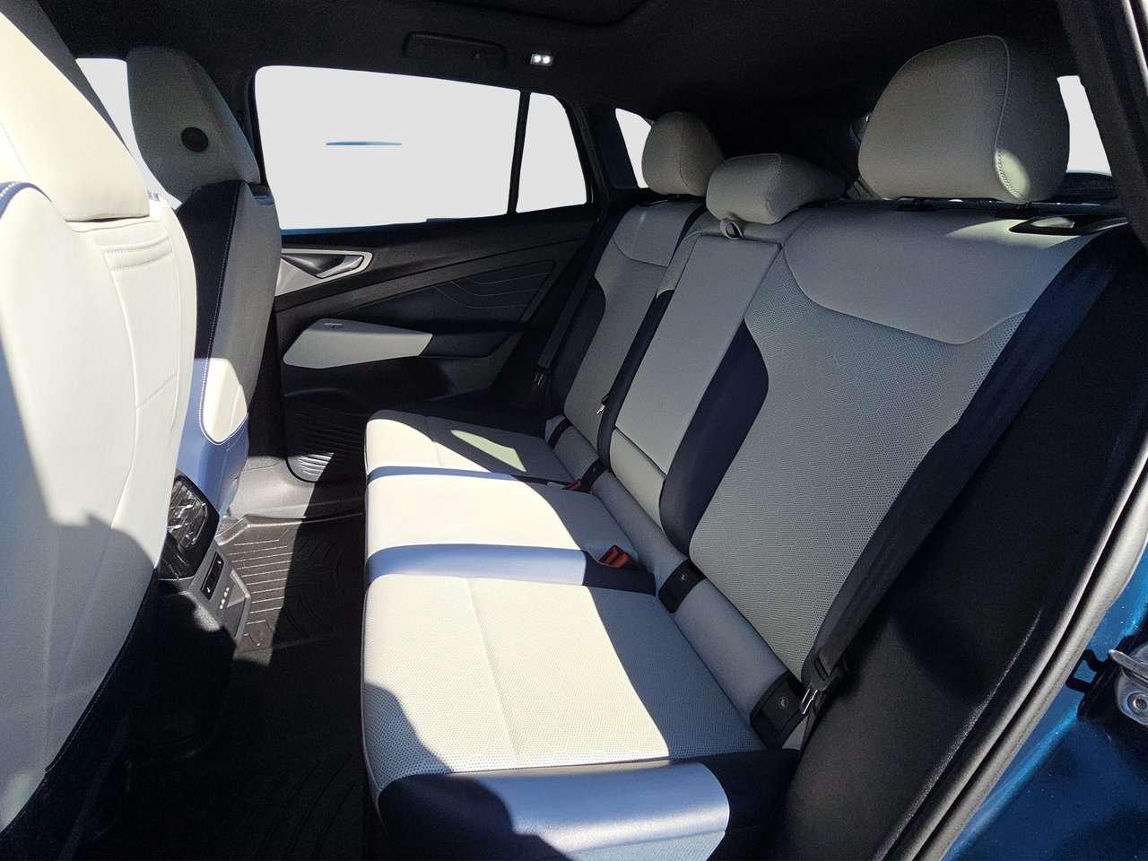 2023 Volkswagen ID.4 Pro Photo