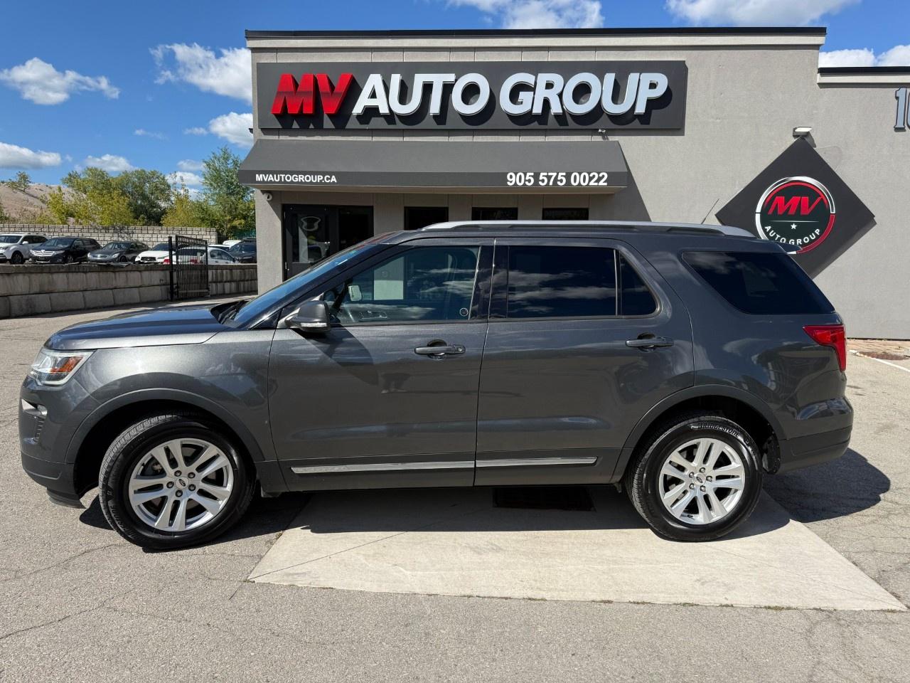 2019 Ford Explorer XLT 4WD Photo5