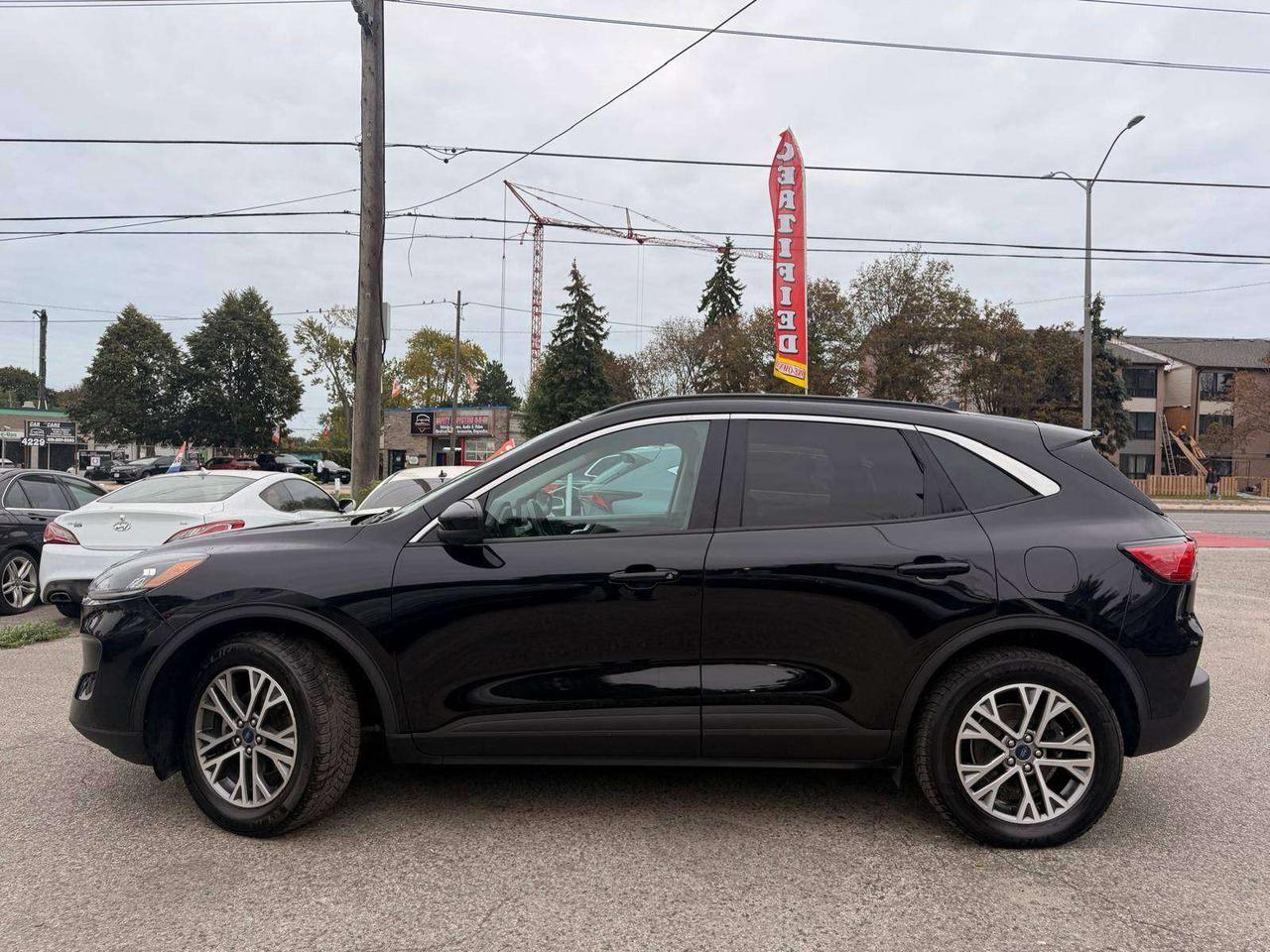 2021 Ford Escape SEL AWD Photo4
