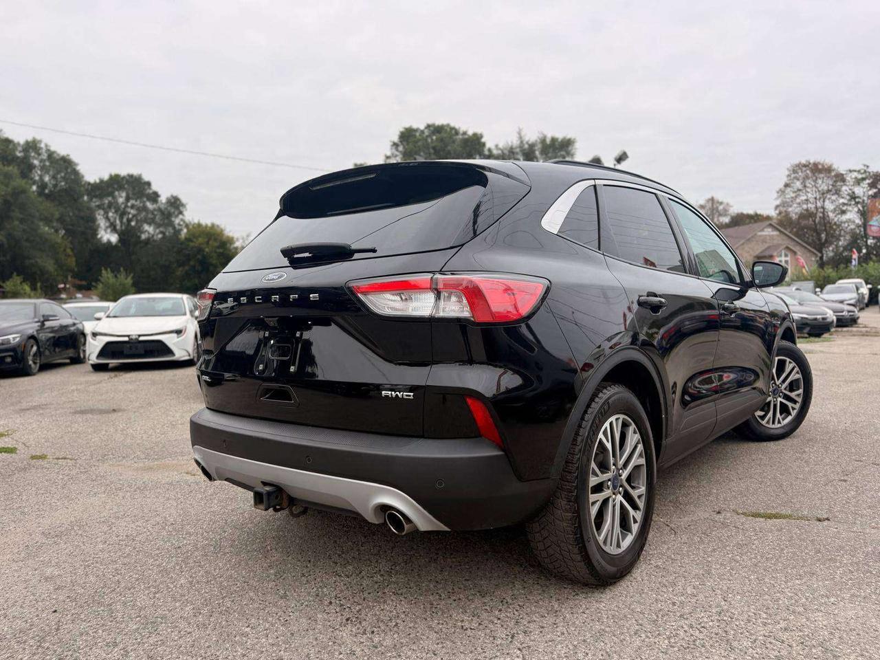 2021 Ford Escape SEL AWD Photo