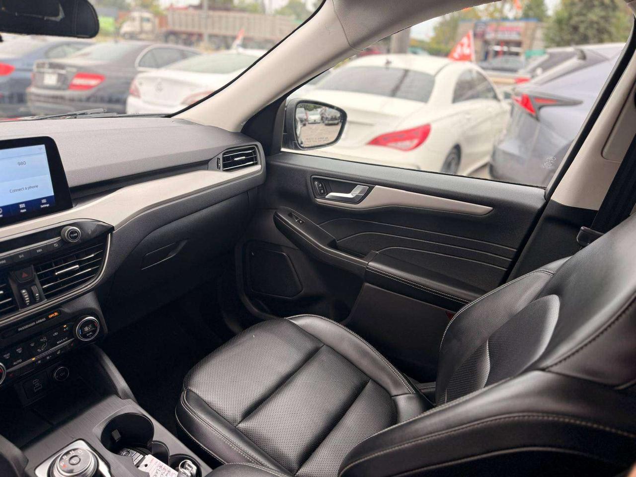 2021 Ford Escape SEL AWD Photo