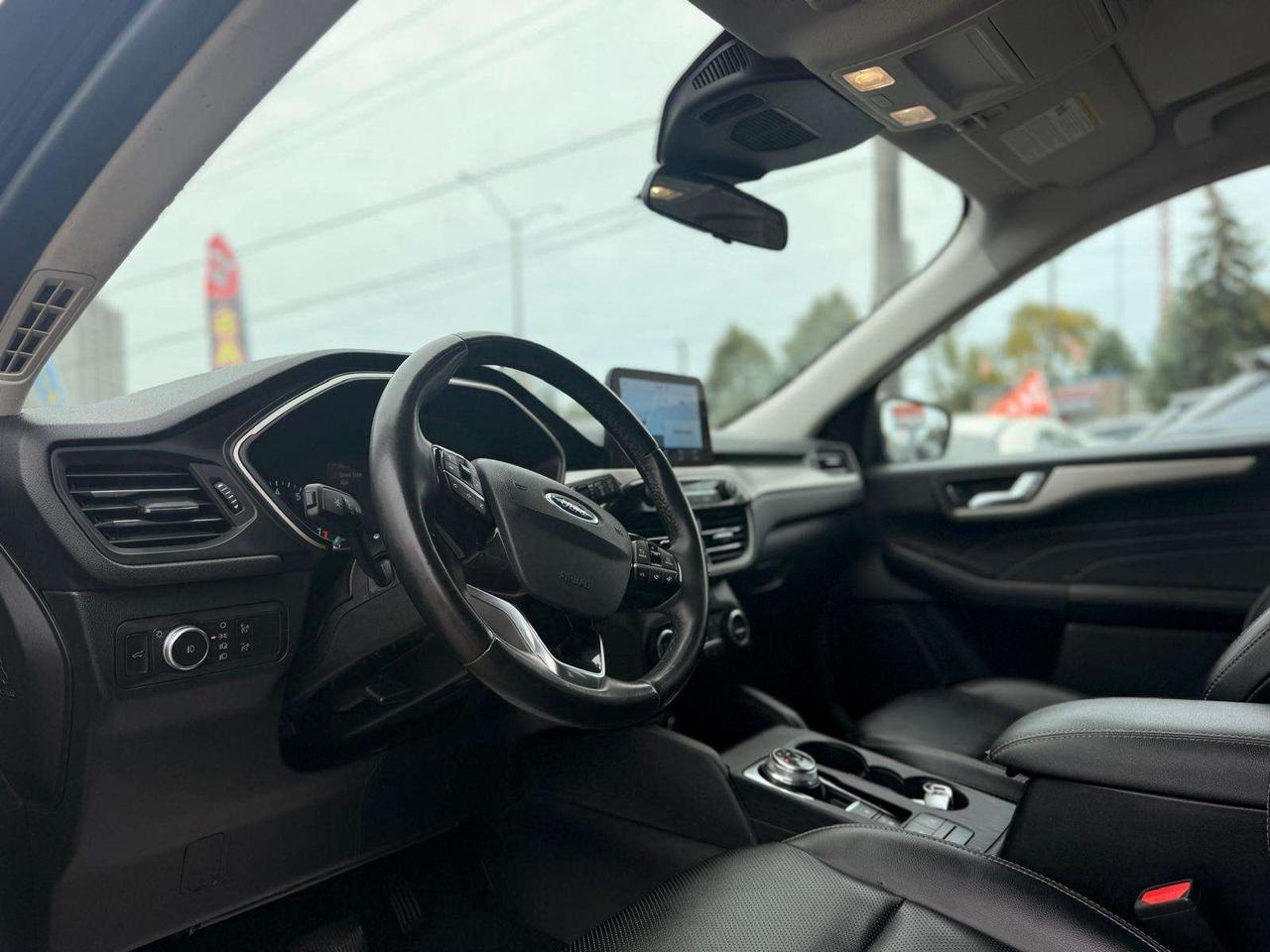 2021 Ford Escape SEL AWD Photo