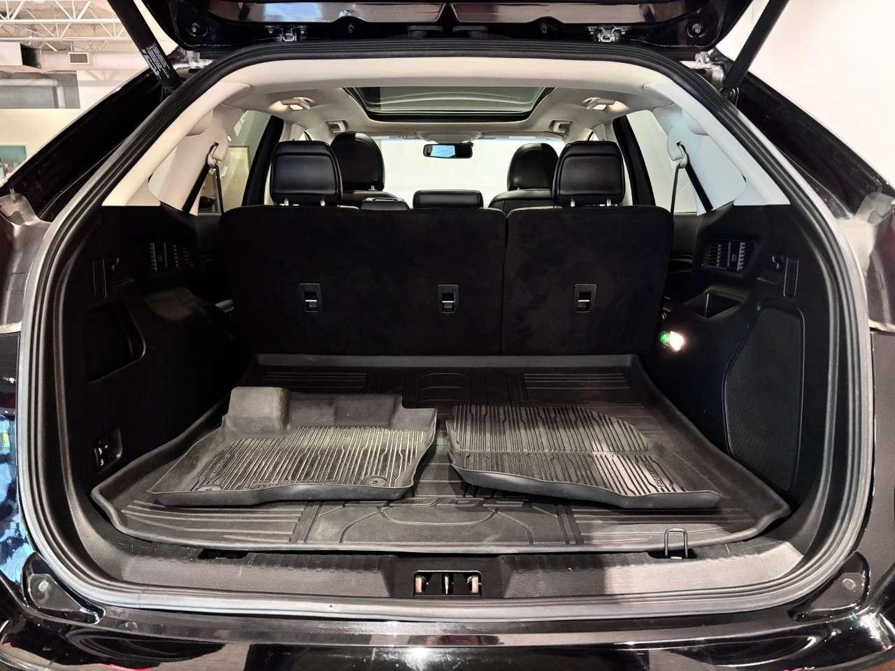 2018 Ford Edge Titanium AWD Photo