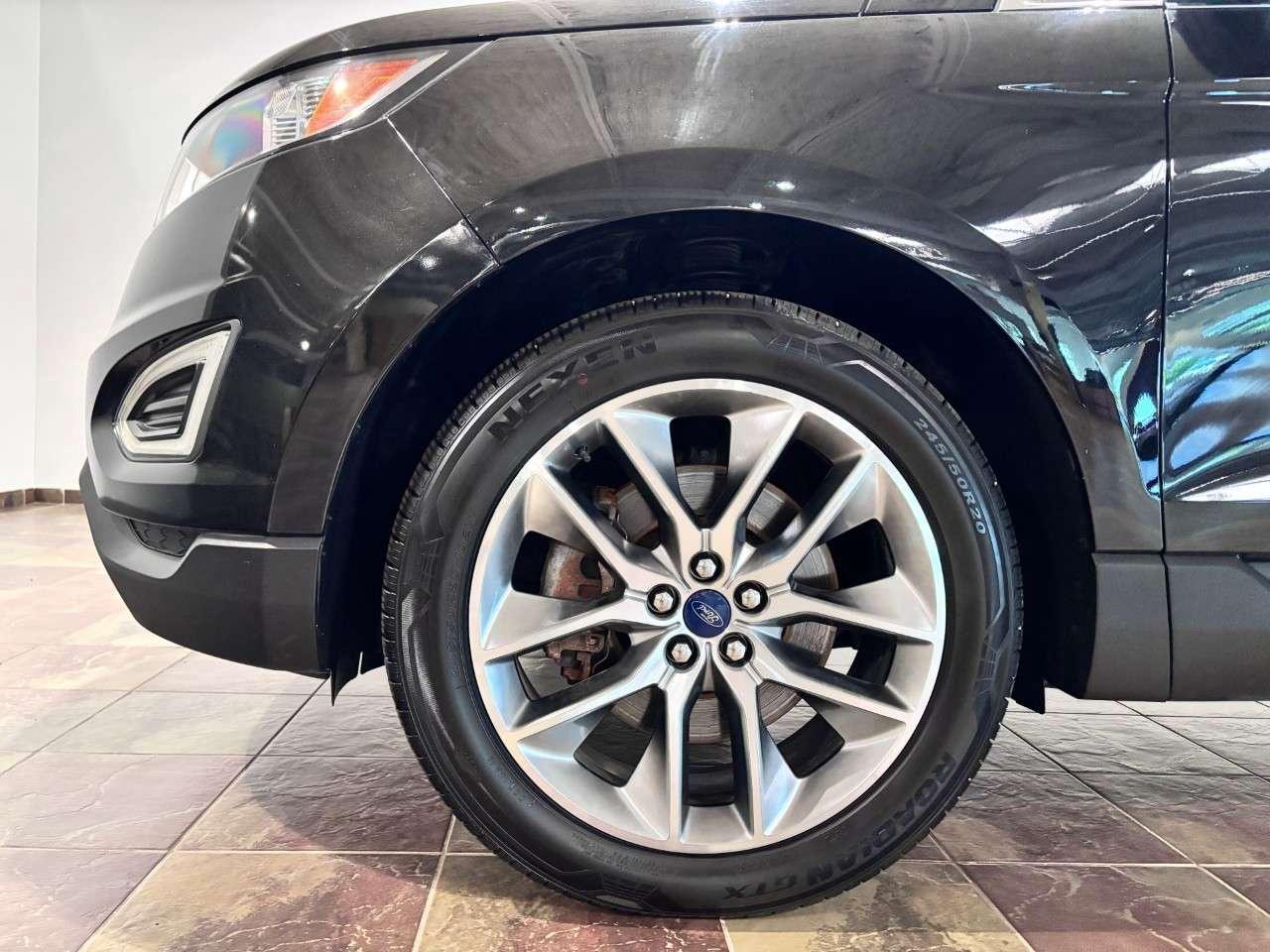 2018 Ford Edge Titanium AWD Photo