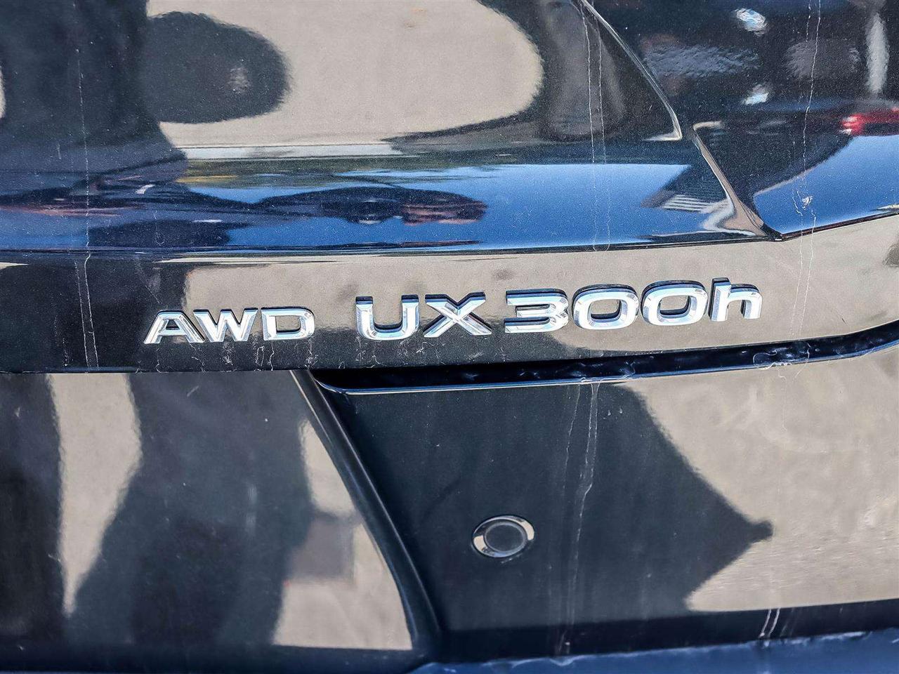 2026 Lexus UX UX 300H HYBRID AWD ADAPTIVE CRUISE POWER SEATS Photo
