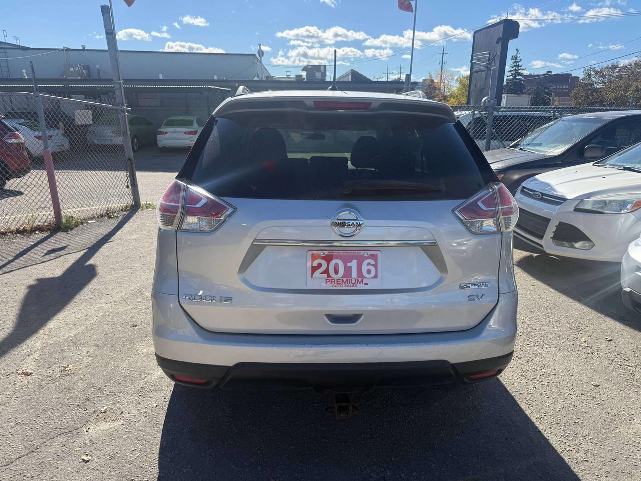 2016 Nissan Rogue *** 3 YEAR WARRANTY INCLUDED *** Photo
