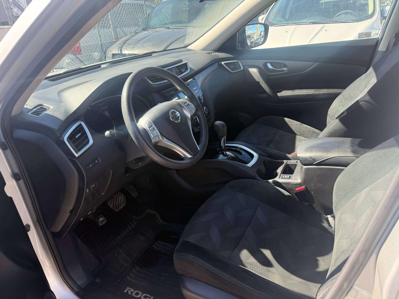 2016 Nissan Rogue *** 3 YEAR WARRANTY INCLUDED *** Photo