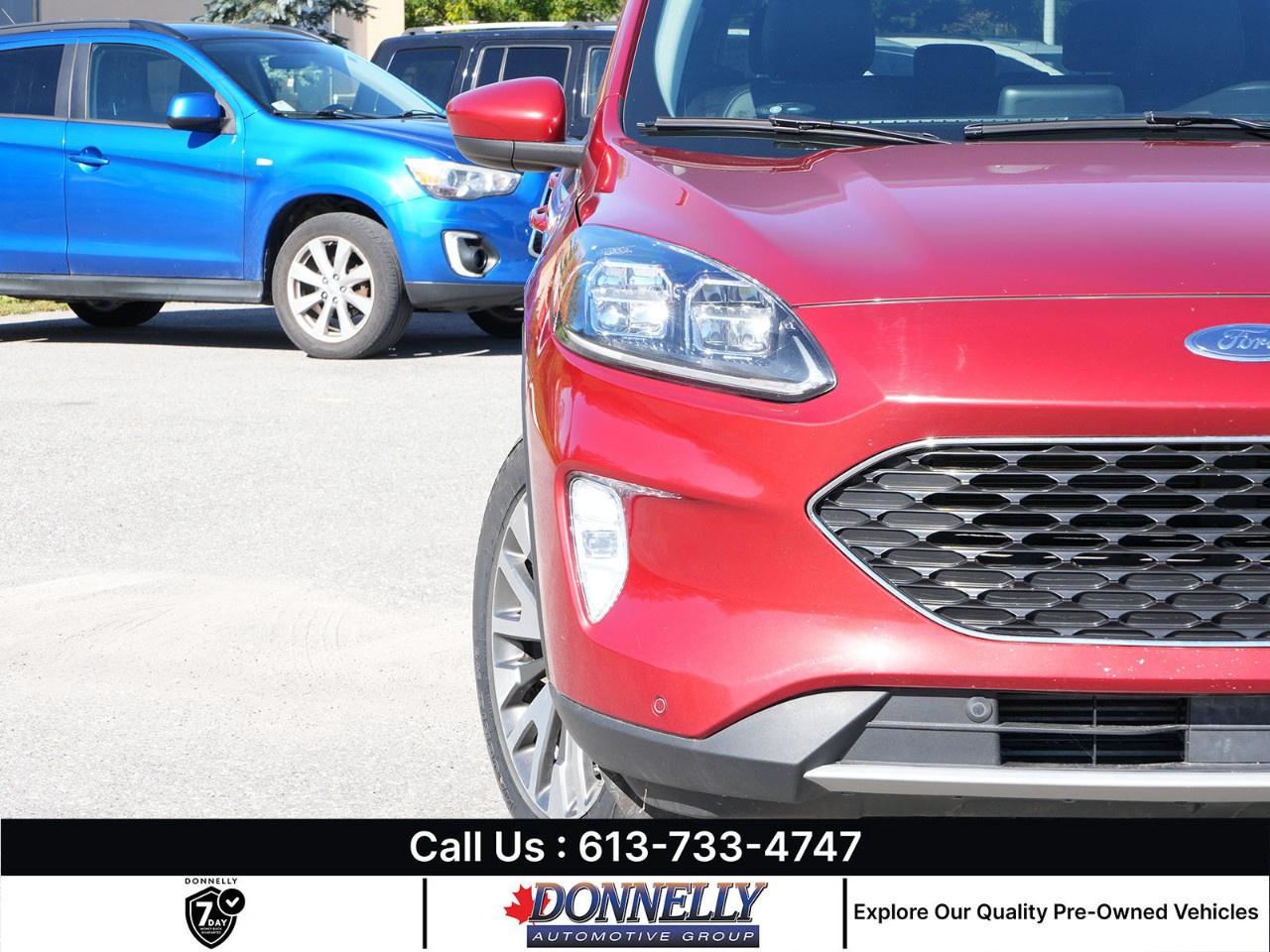 2022 Ford Escape Titanium AWD Photo