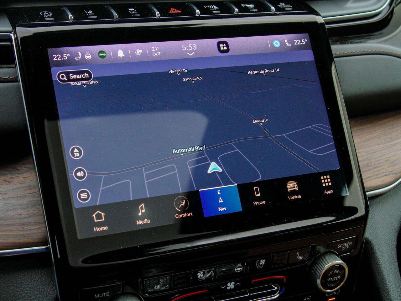 2023 Jeep Grand Cherokee L 4x4 Summit Photo