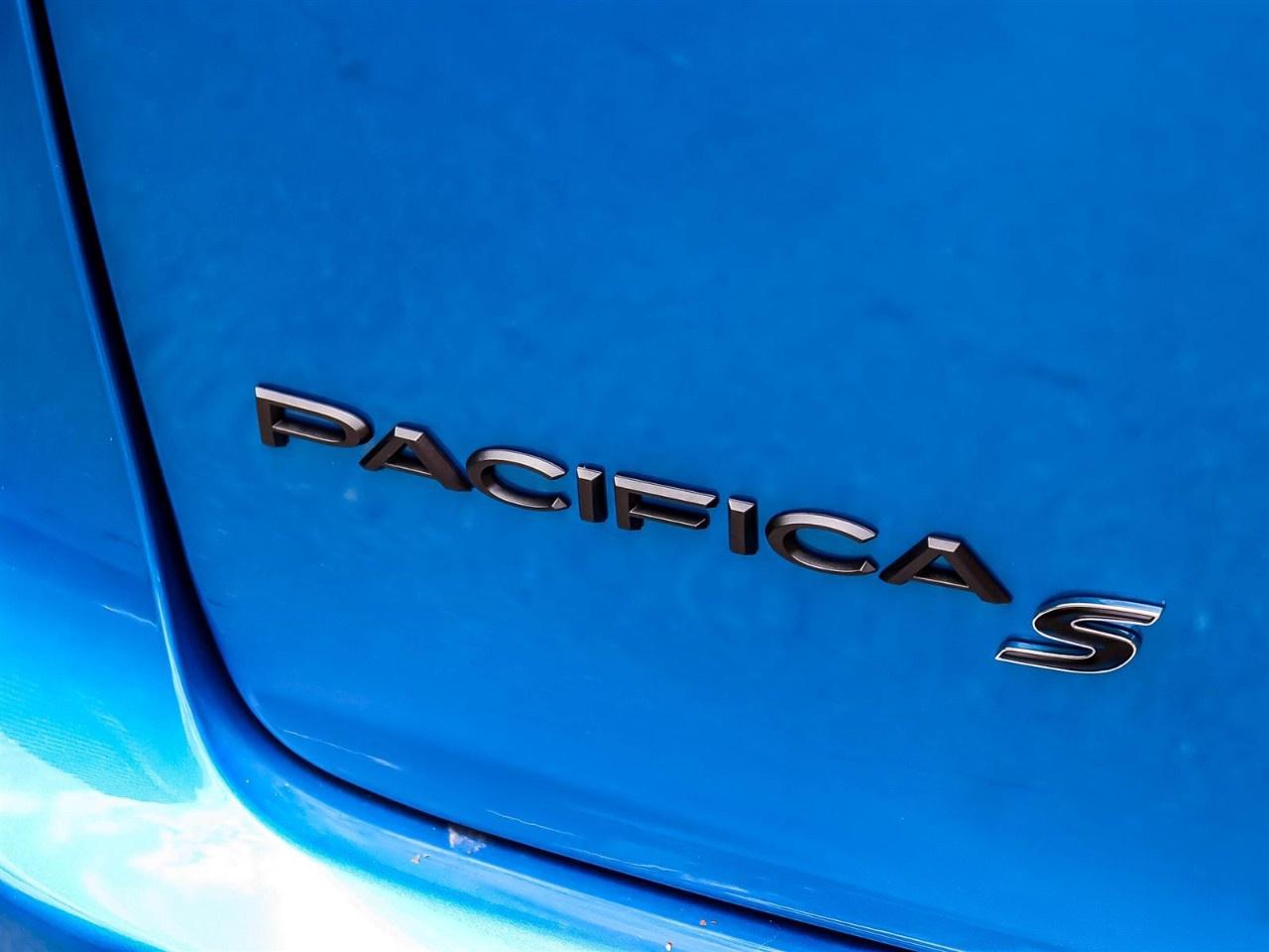 2027 Chrysler Pacifica Select FWD Photo
