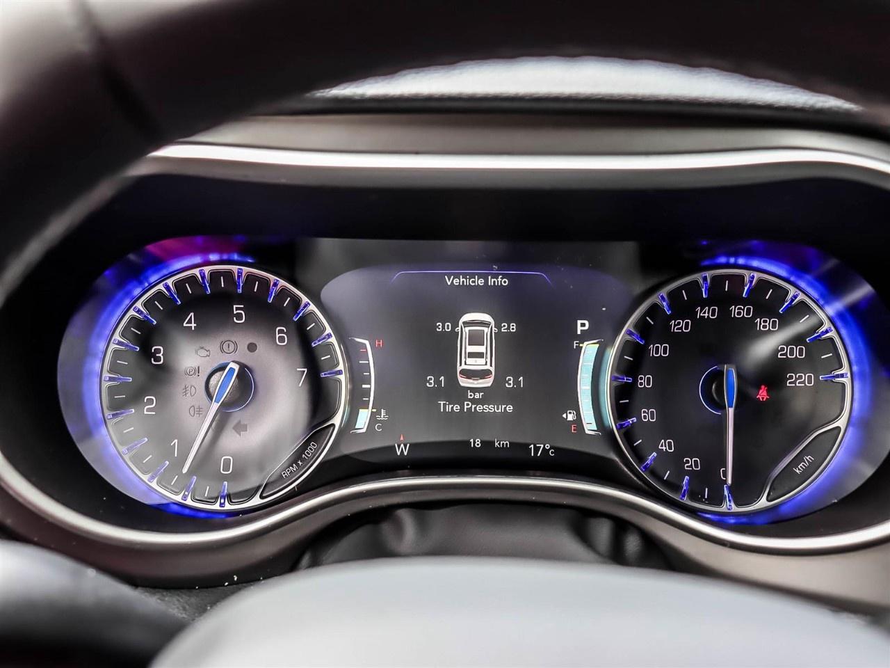 2027 Chrysler Pacifica Select FWD Photo