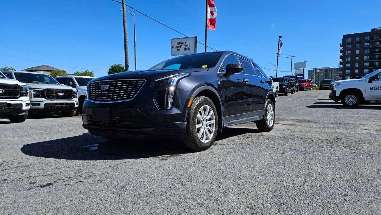 2023 Cadillac XT4 LUXURY   AWD   HEATED LEATHER Photo0