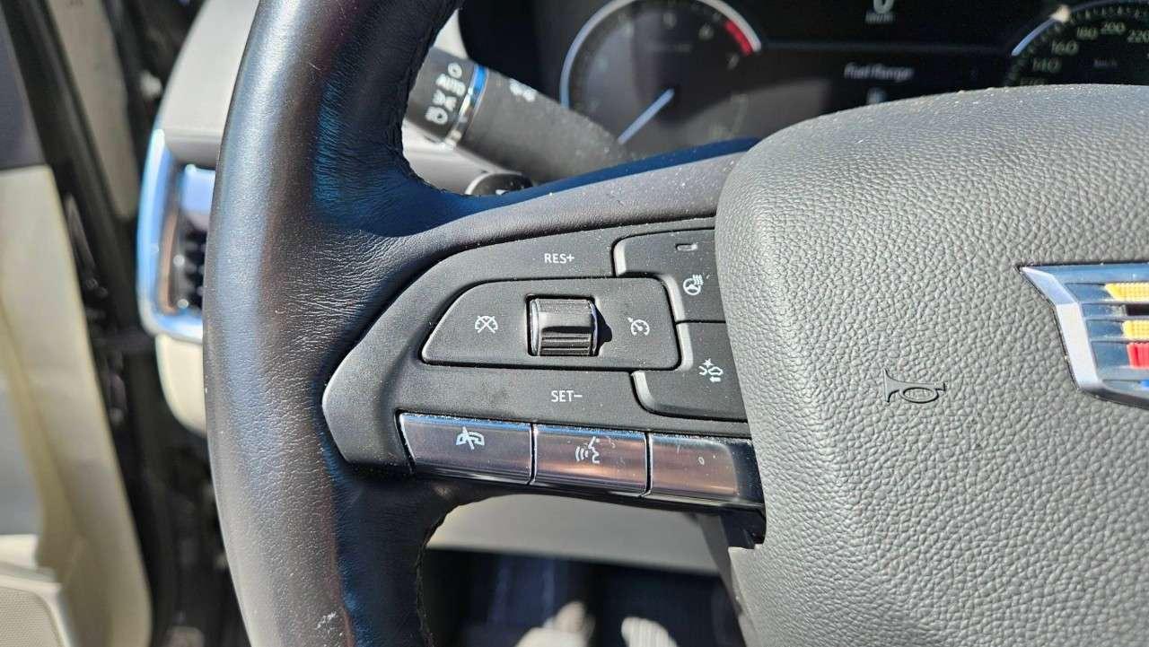 2023 Cadillac XT4 LUXURY   AWD   HEATED LEATHER Photo