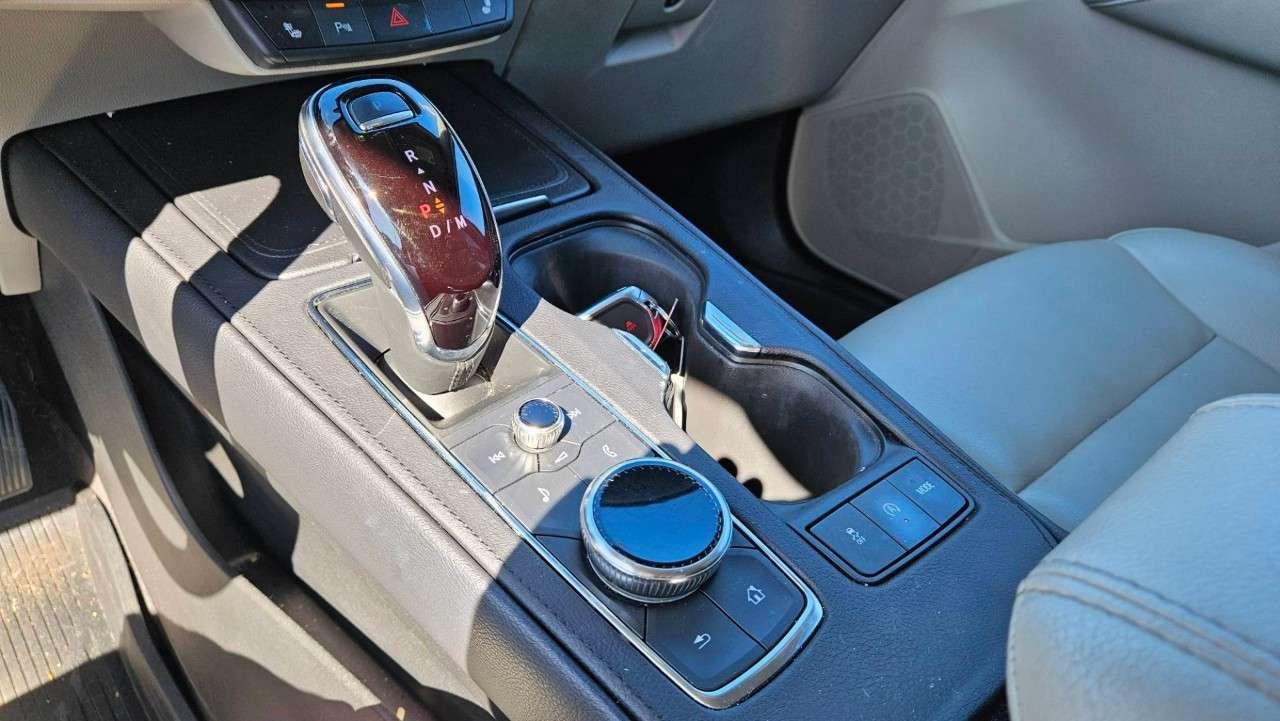 2023 Cadillac XT4 LUXURY   AWD   HEATED LEATHER Photo