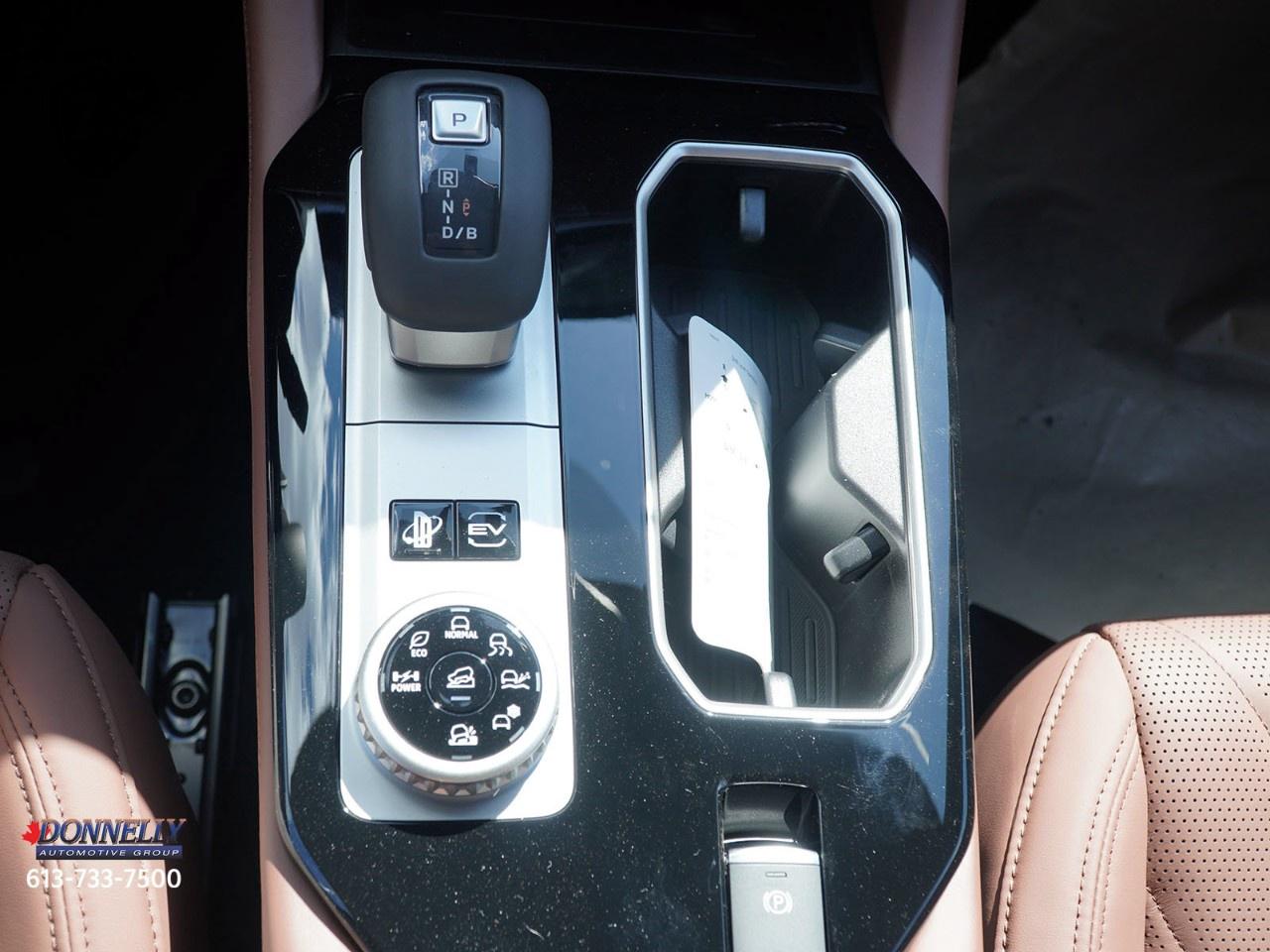 2026 Mitsubishi Outlander Plug-In Hybrid GT S-AWC Photo