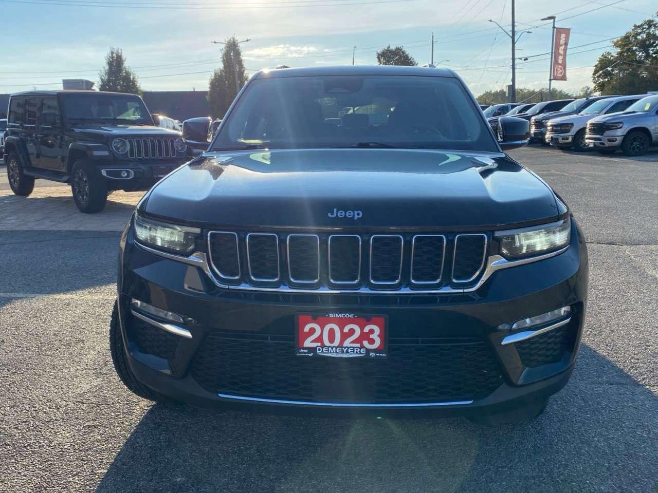 2023 Jeep Grand Cherokee LIMITED 4X4 Photo