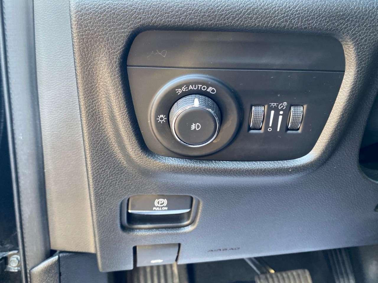 2023 Jeep Grand Cherokee LIMITED 4X4 Photo