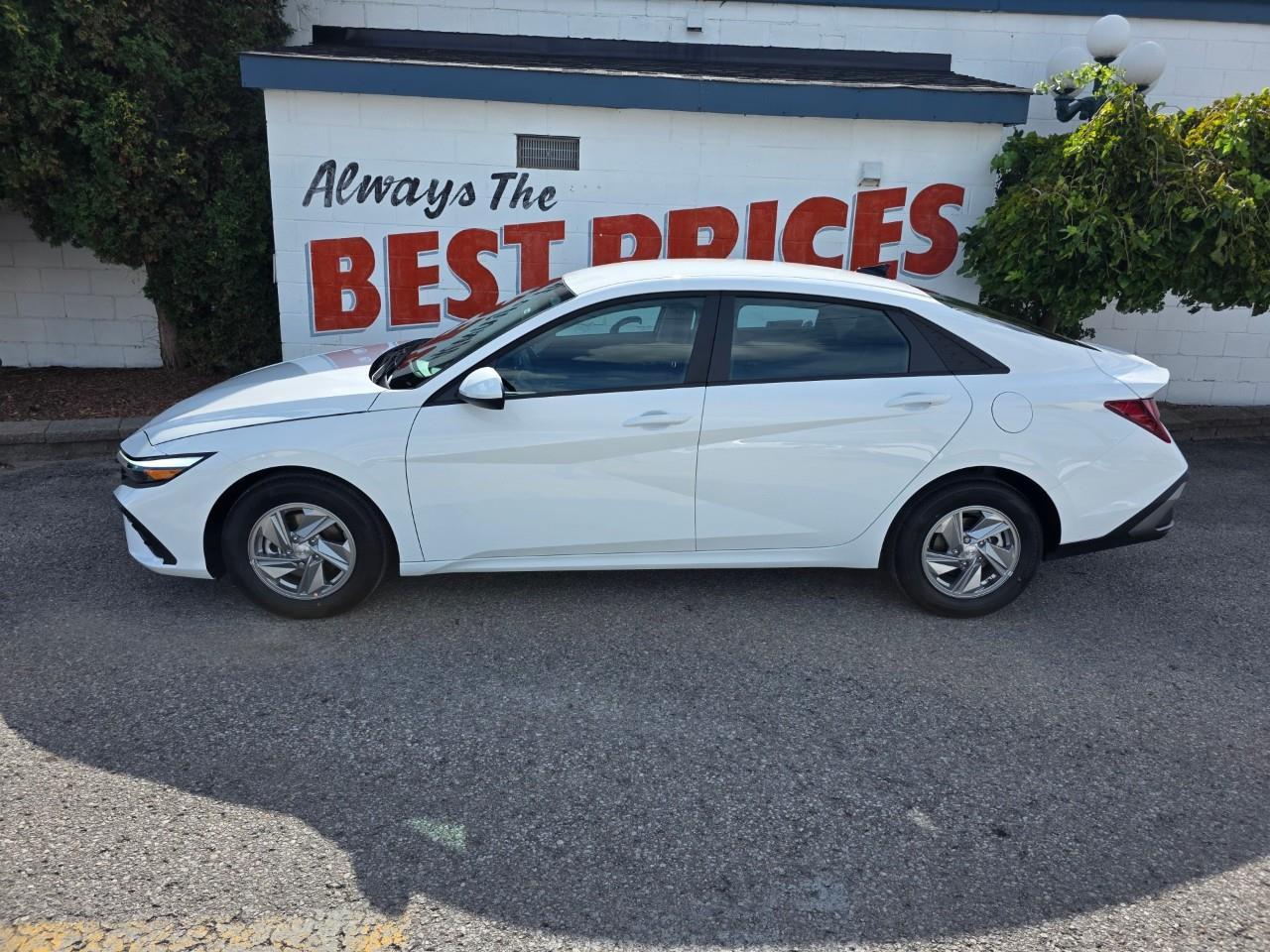 2026 Hyundai Elantra ESSENTIAL 4DR SEDAN Photo