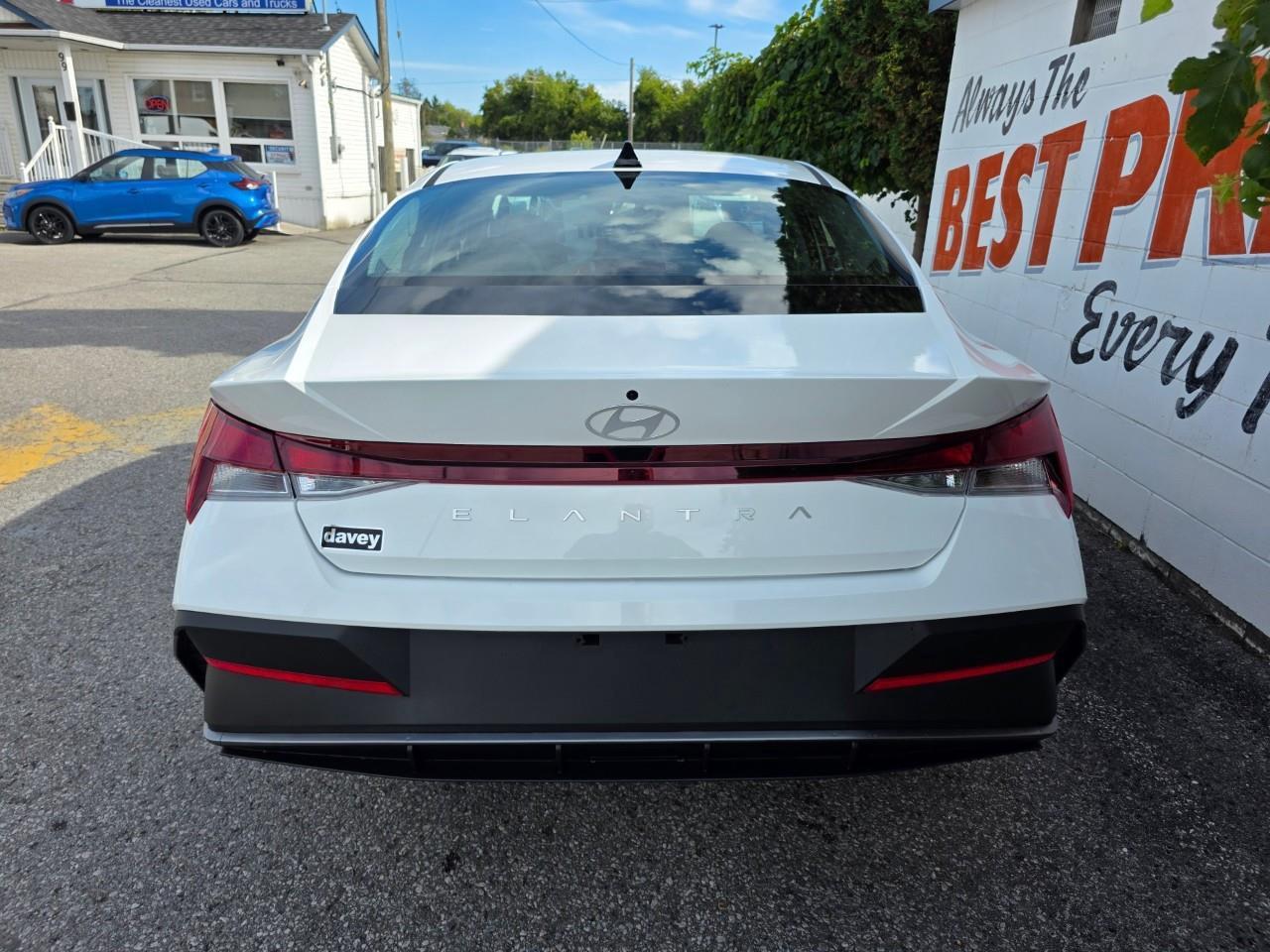 2026 Hyundai Elantra ESSENTIAL 4DR SEDAN Photo