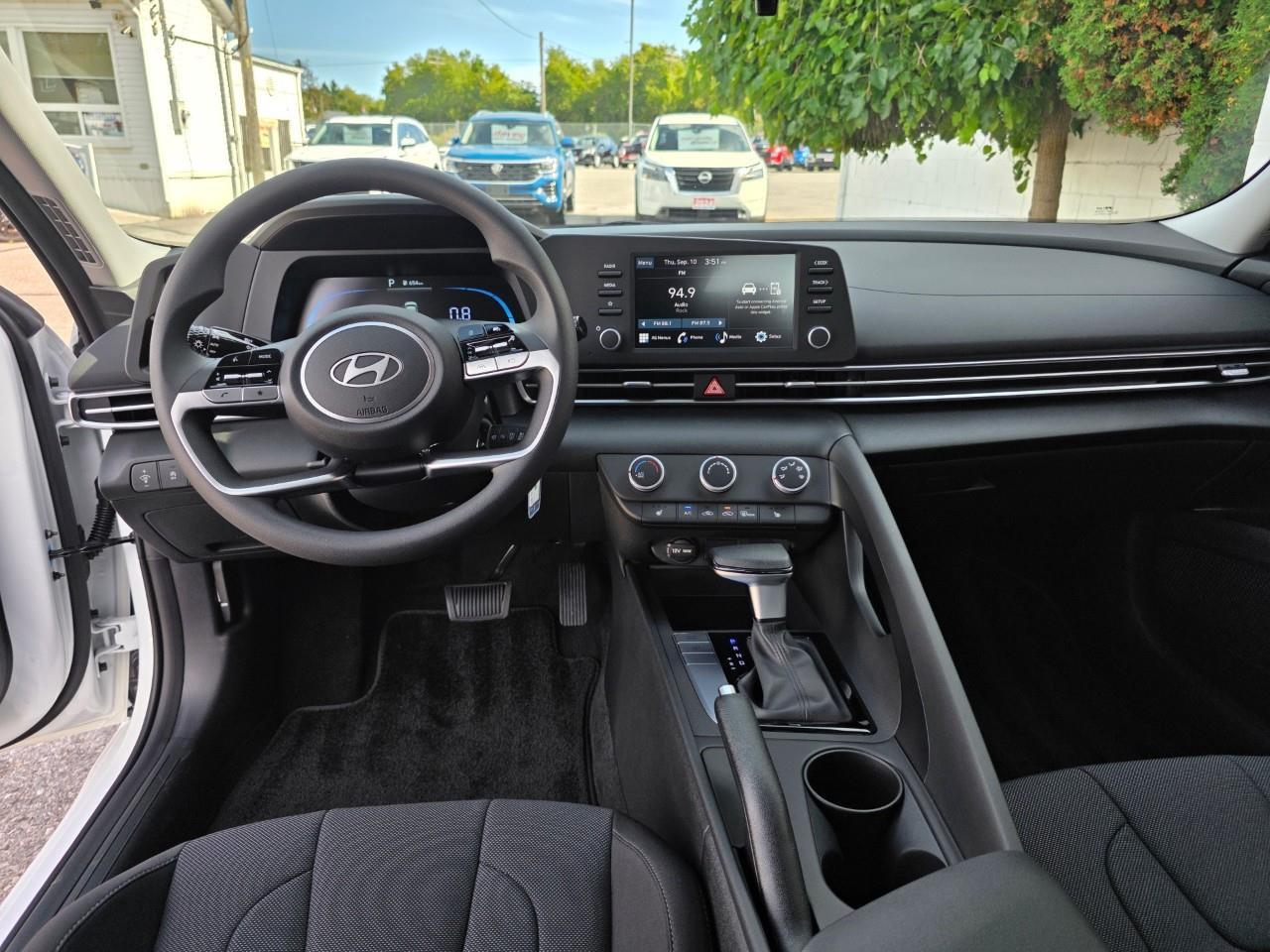 2026 Hyundai Elantra ESSENTIAL 4DR SEDAN Photo