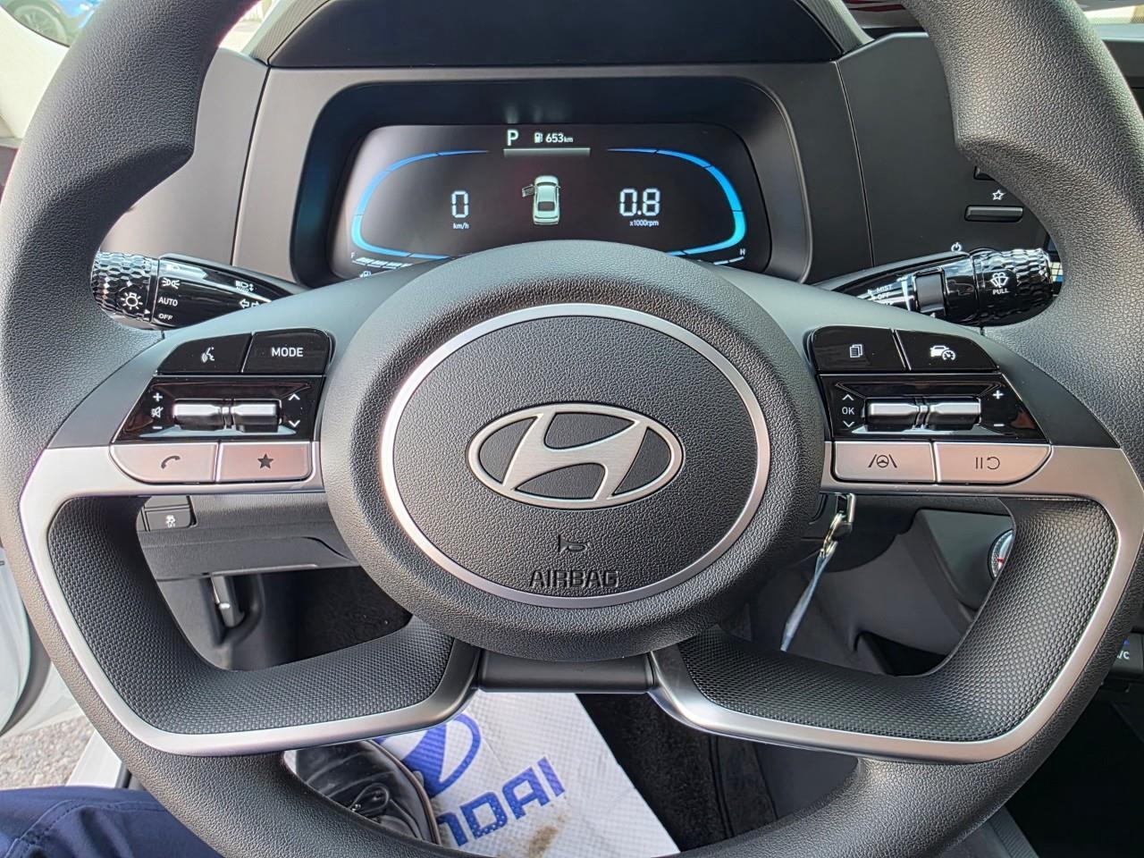 2026 Hyundai Elantra ESSENTIAL 4DR SEDAN Photo