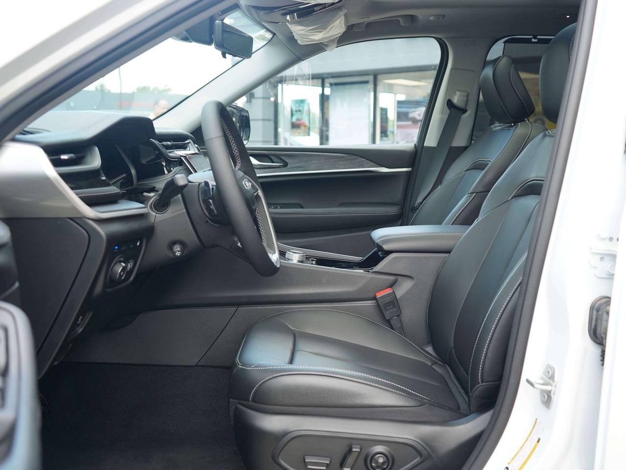 2023 Jeep Grand Cherokee LIMITED, 4XE, CARPLAY Photo
