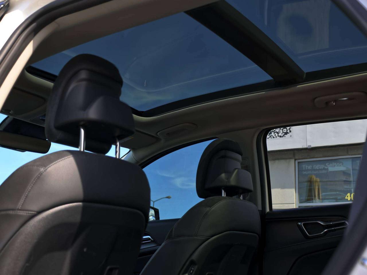 2026 Kia Sportage EX Premium Photo