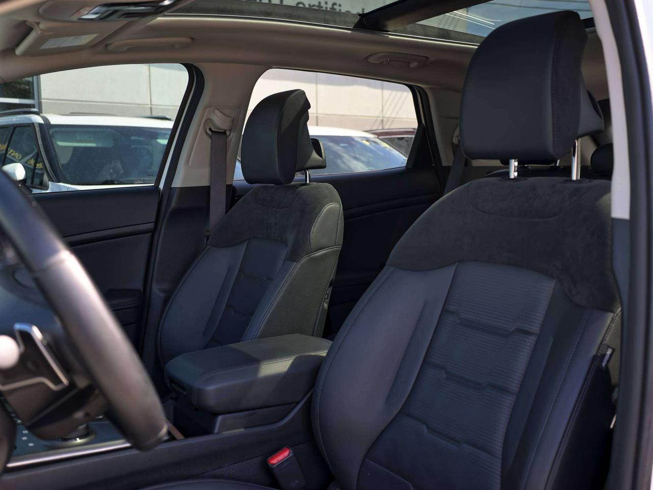 2026 Kia Sportage EX Premium Photo