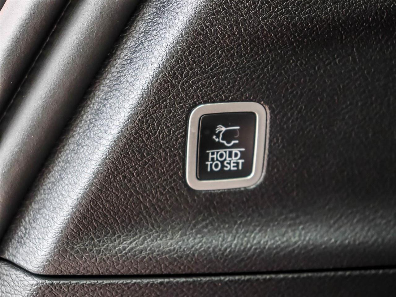 2027 Chrysler Grand Caravan SXT 2WD Photo