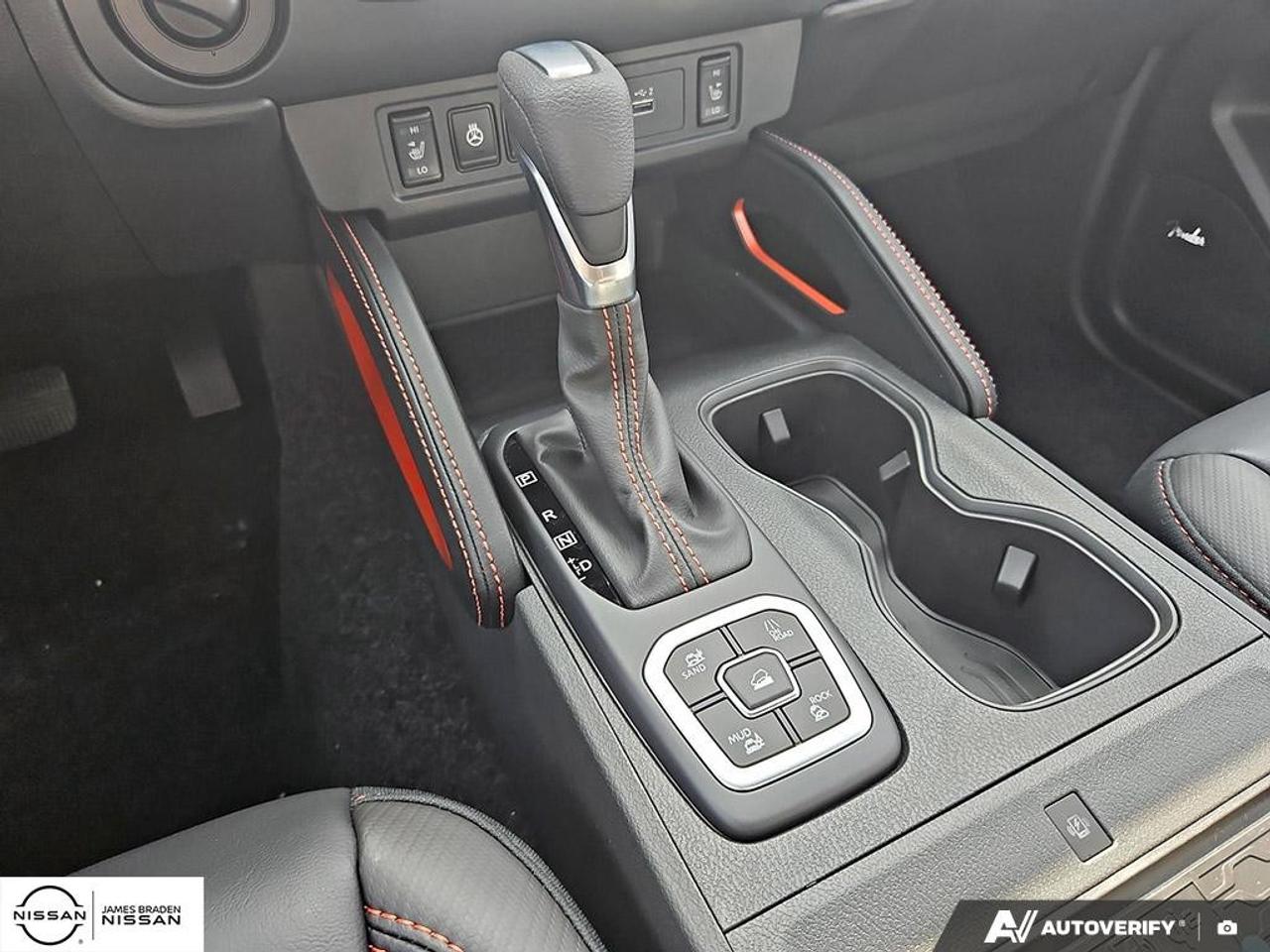 2027 Nissan Frontier Crew Cab 4x4 PRO-4X Luxury Photo