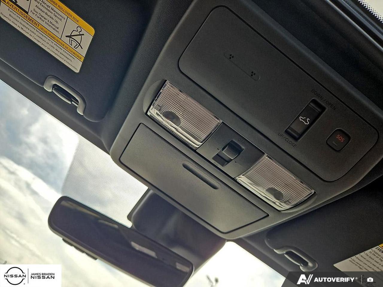 2027 Nissan Frontier Crew Cab 4x4 PRO-4X Luxury Photo