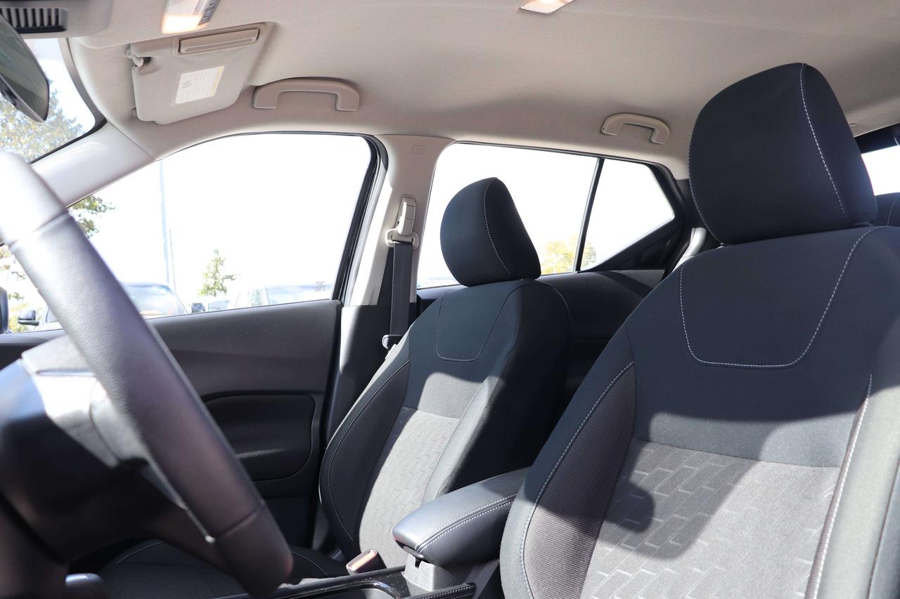 2024 Nissan Kicks SV FWD 1 OWNER NO ACCIDENTS HEATED SEATS& STEERING Photo