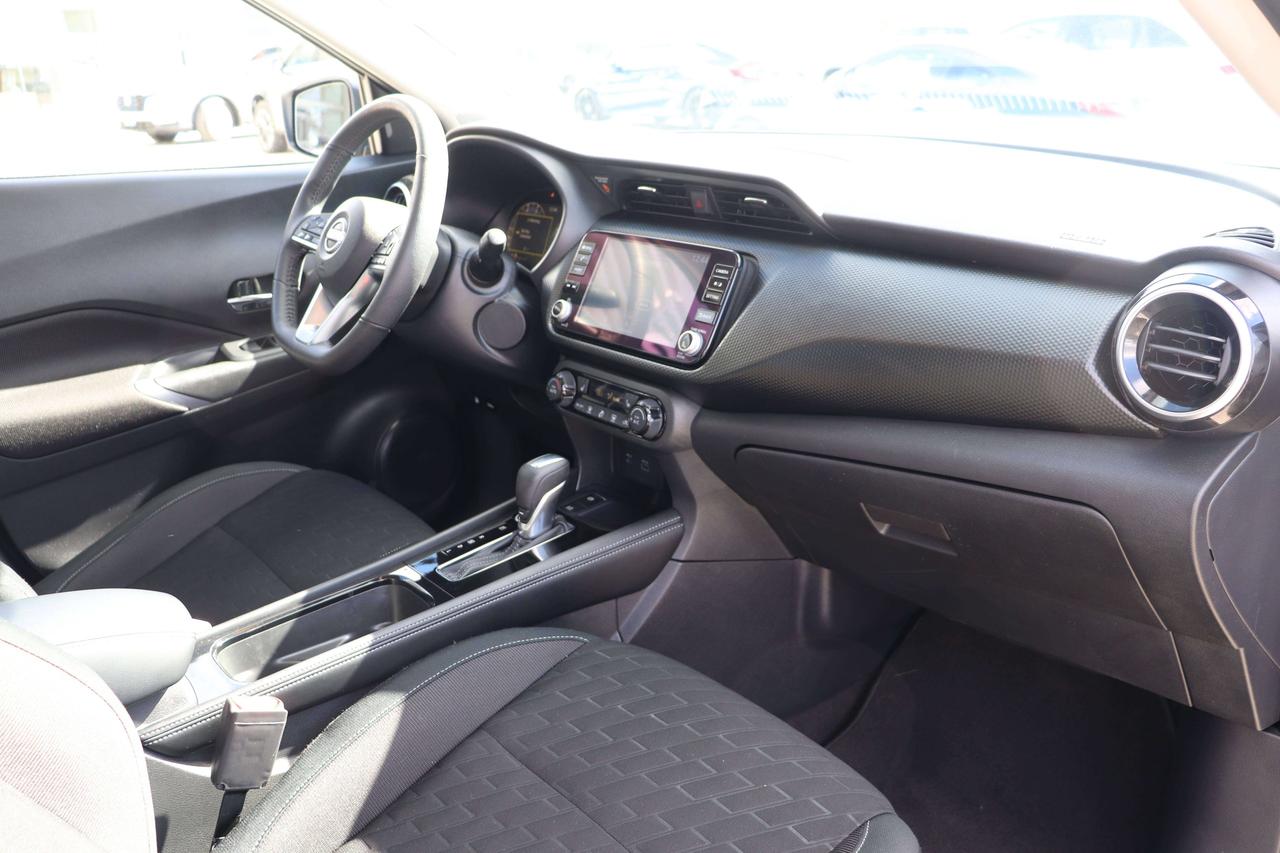 2024 Nissan Kicks SV FWD 1 OWNER NO ACCIDENTS HEATED SEATS& STEERING Photo