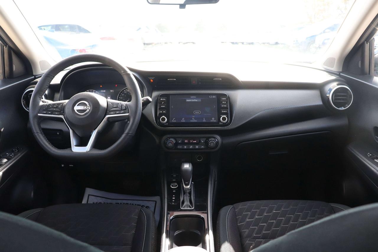 2024 Nissan Kicks SV FWD 1 OWNER NO ACCIDENTS HEATED SEATS& STEERING Photo