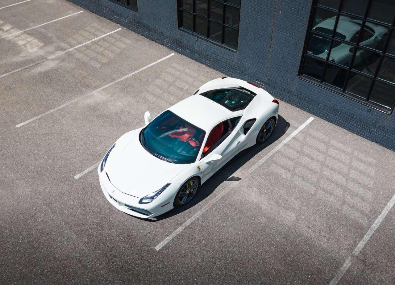 2019 Ferrari 488 Coupe Photo2