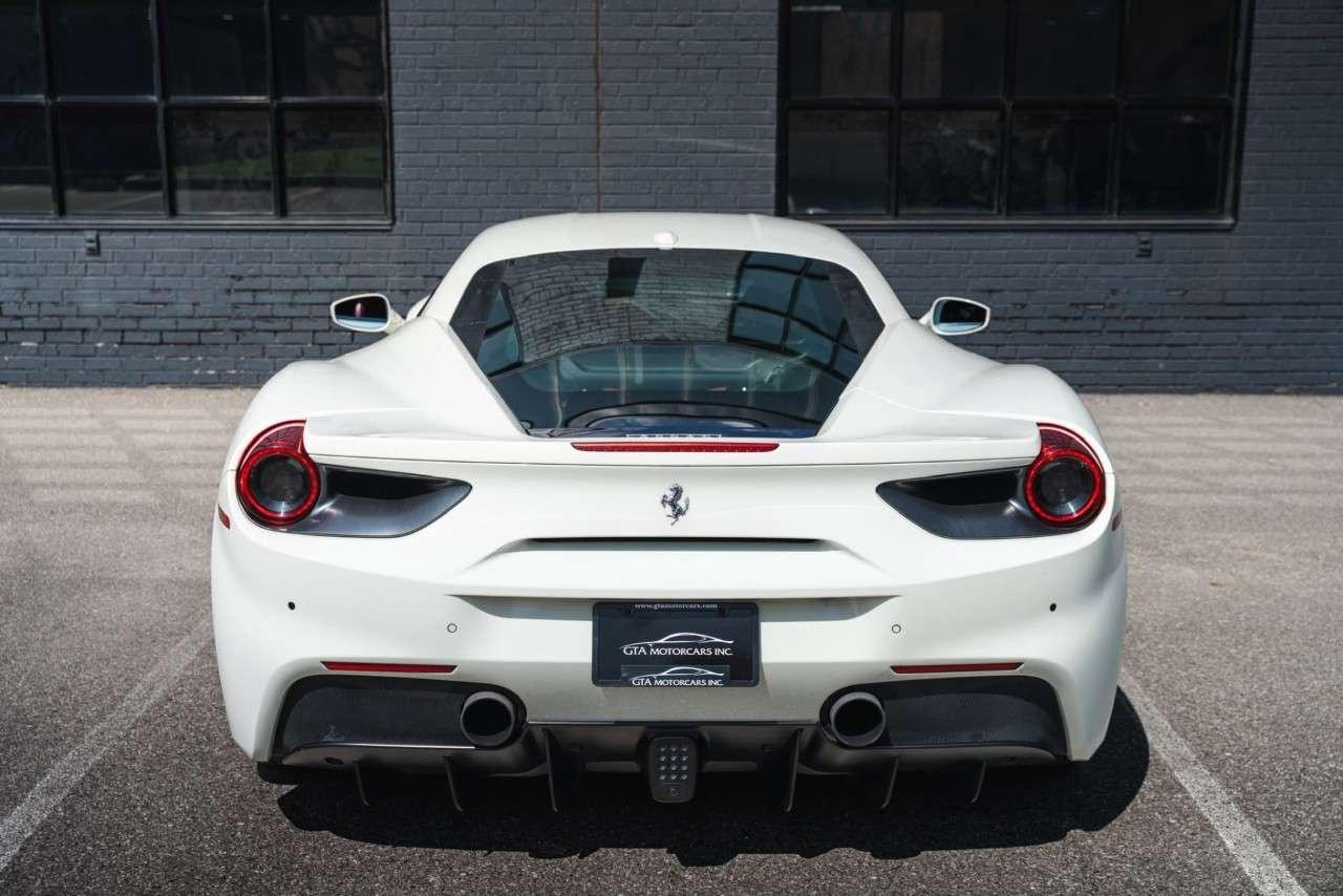 2019 Ferrari 488 Coupe Photo