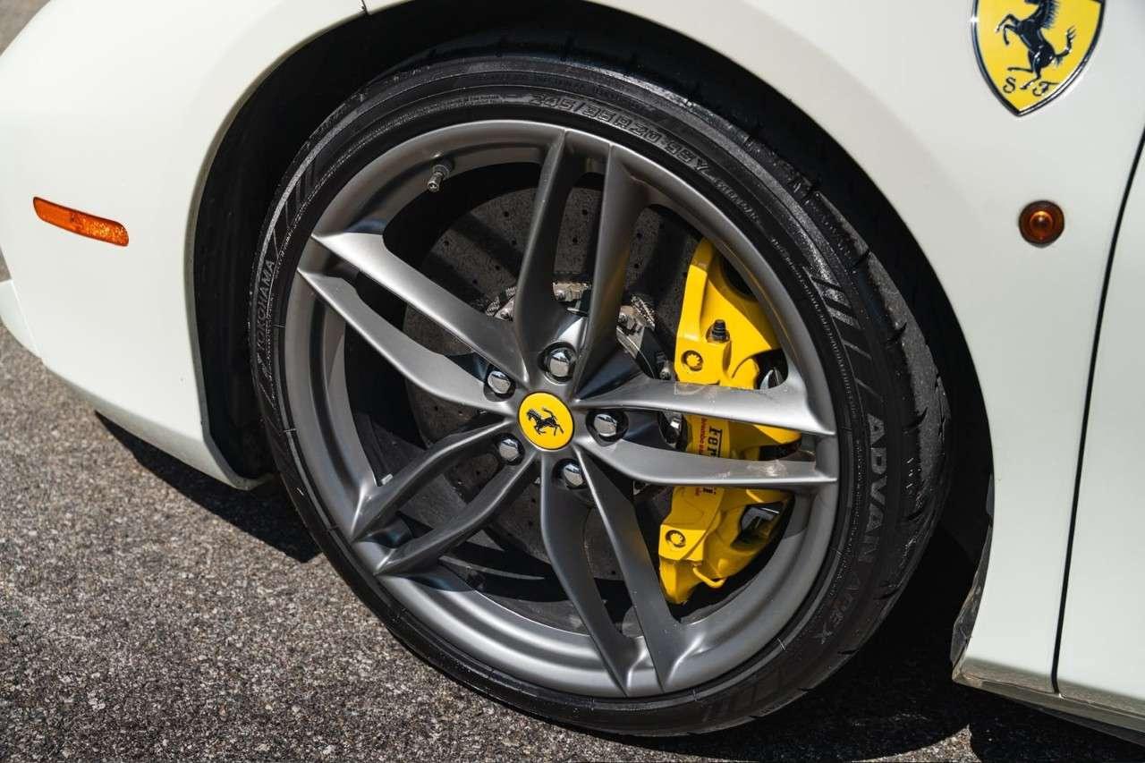 2019 Ferrari 488 Coupe Photo
