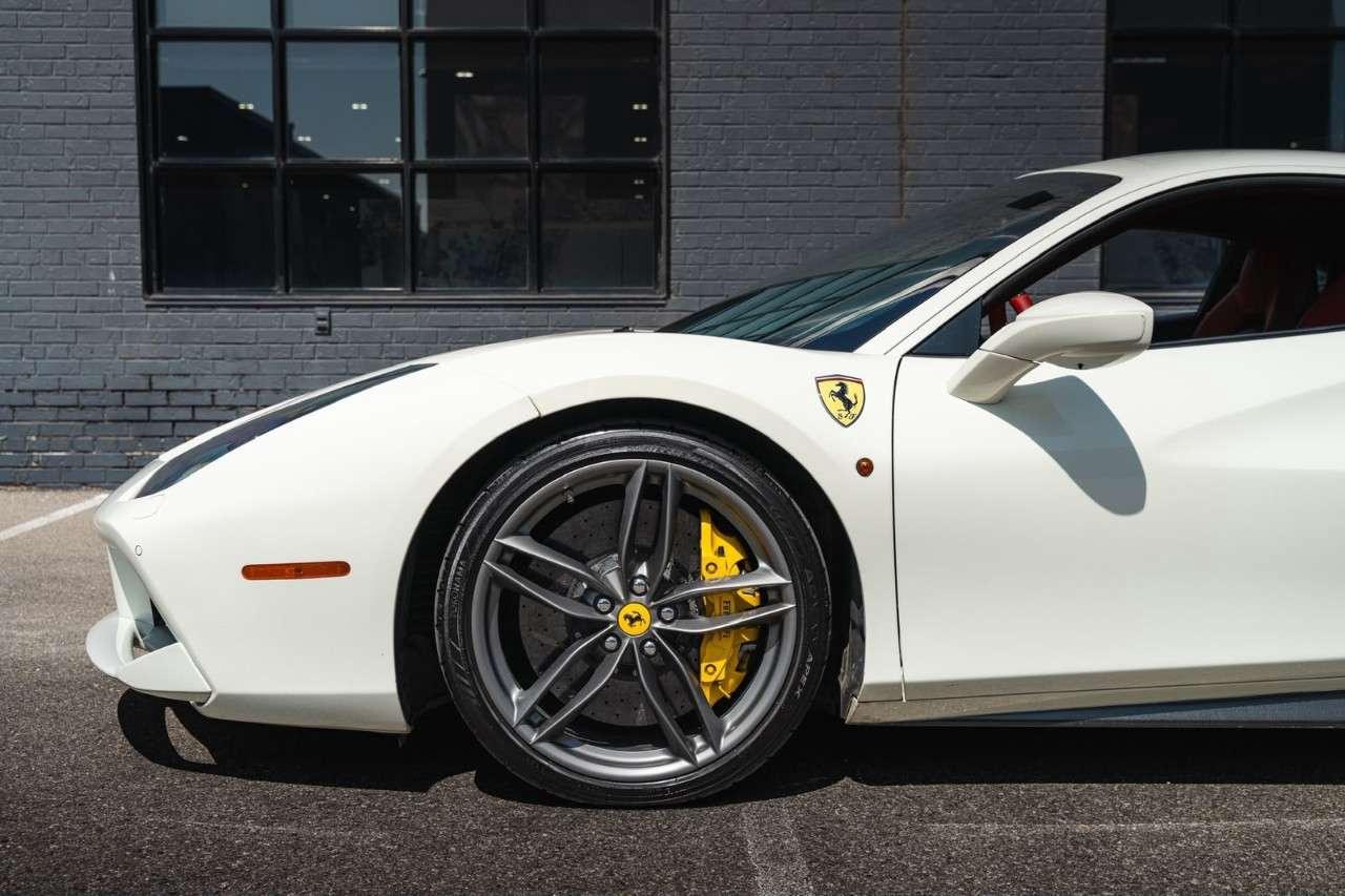 2019 Ferrari 488 Coupe Photo