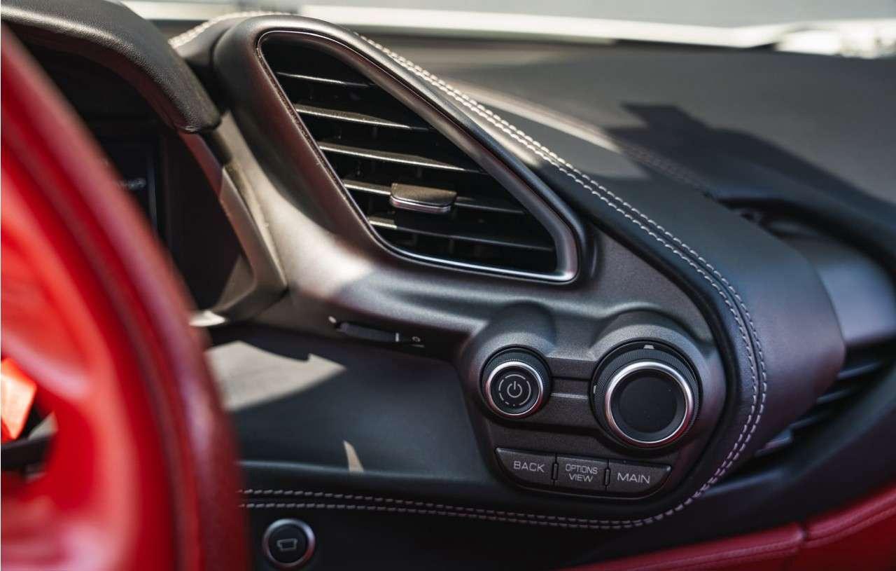 2019 Ferrari 488 Coupe Photo
