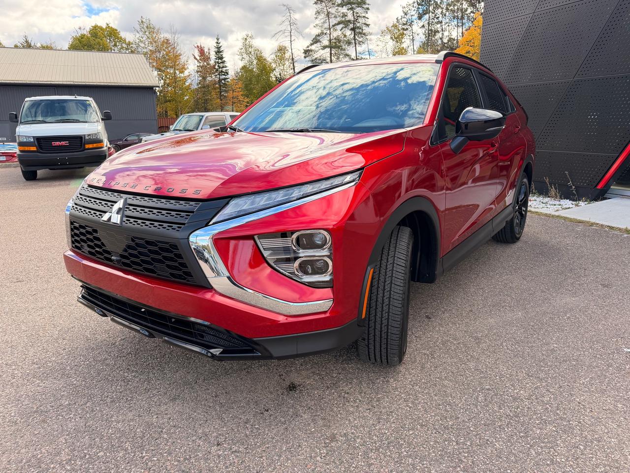 2026 Mitsubishi Eclipse Cross NOIR 4dr S-AWC Photo2