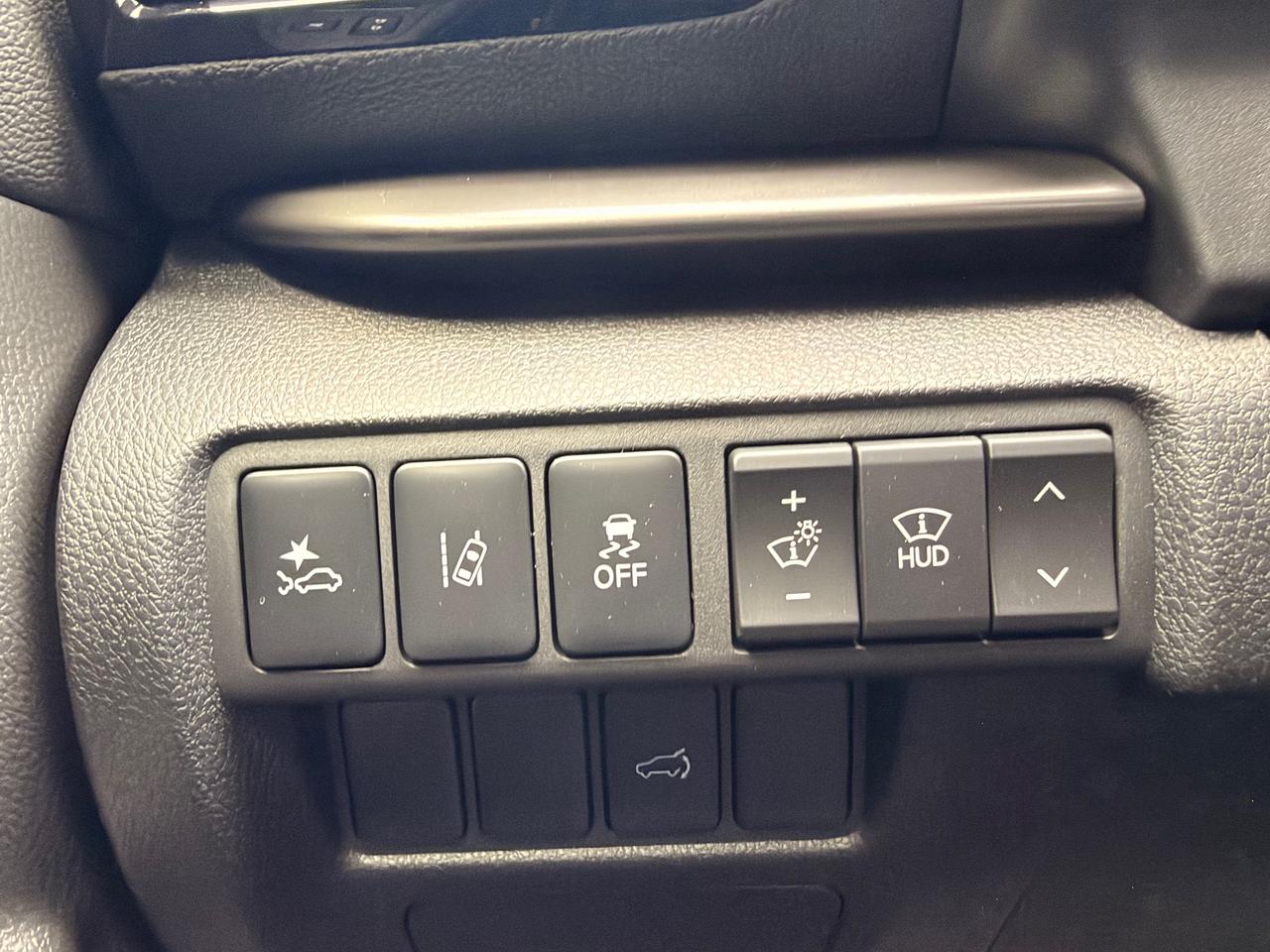 2026 Mitsubishi Eclipse Cross NOIR 4dr S-AWC Photo