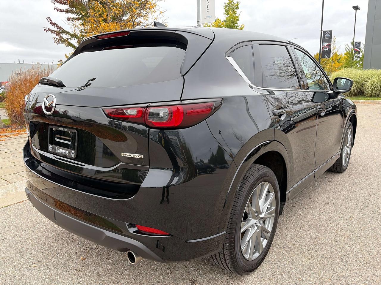 2025 Mazda CX-5 GT Photo4