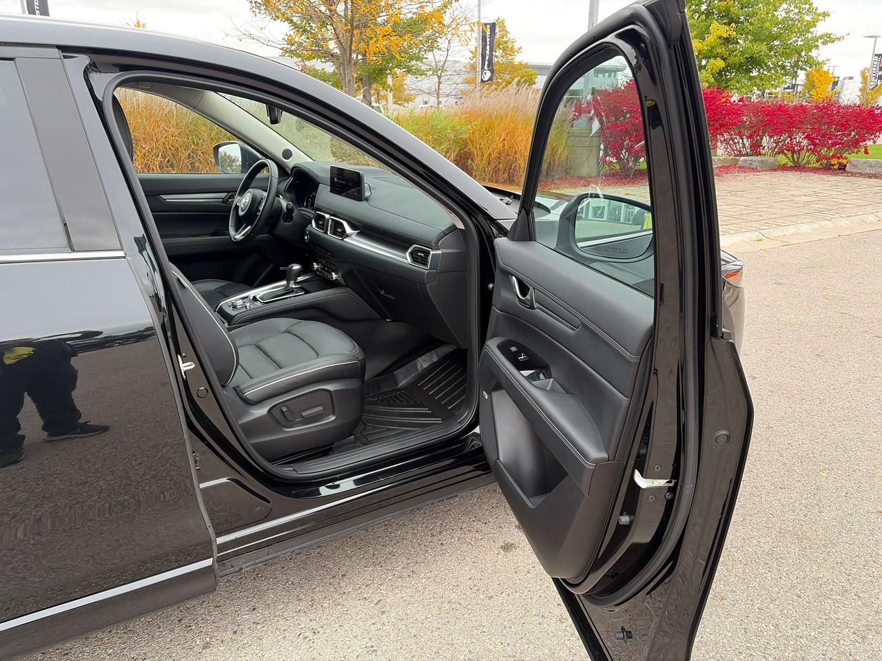 2025 Mazda CX-5 GT Photo