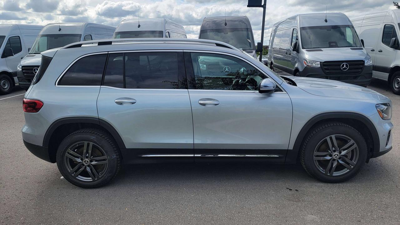 2025 Mercedes-Benz GLB GLB 250 4MATIC SUV Photo